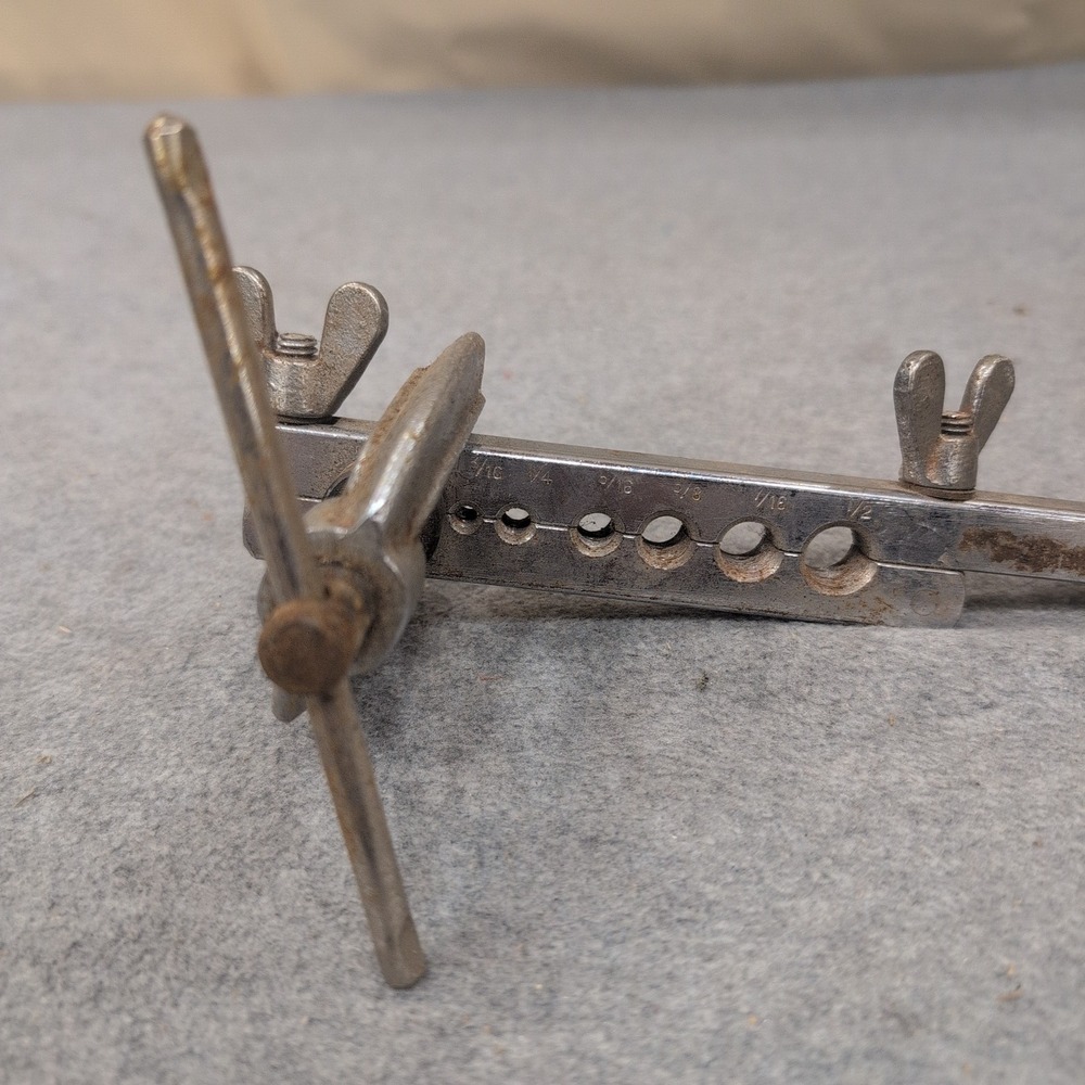 Vintage Manual‎ Tubing Flaring Tool for Copper Brass Aluminum Pipe Repair - Picture 2 of 5